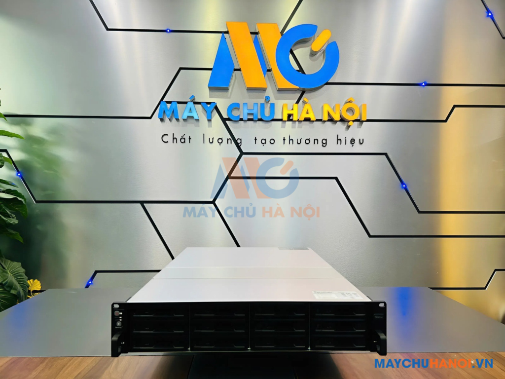 thiet-bi-luu-tru-nas-synology-rs3621xs+-tai-may-chu-ha-noi