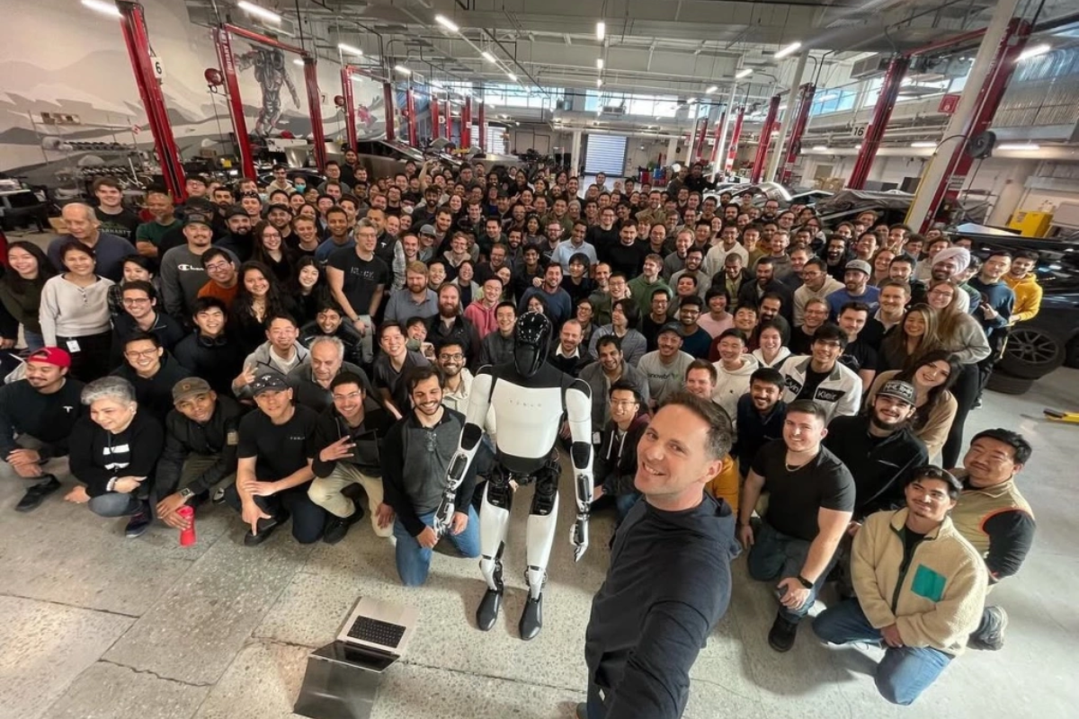 Tham vọng robot hình người của Elon Musk rơi vào thế khó