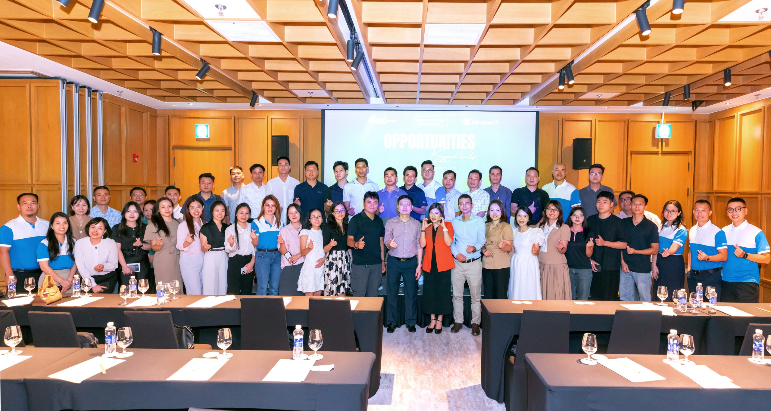 Máy Chủ Hà Nội Tham Dự Sự kiện “Opportunities Beyond Limits” Cùng Dell Technologies & IDC Group
