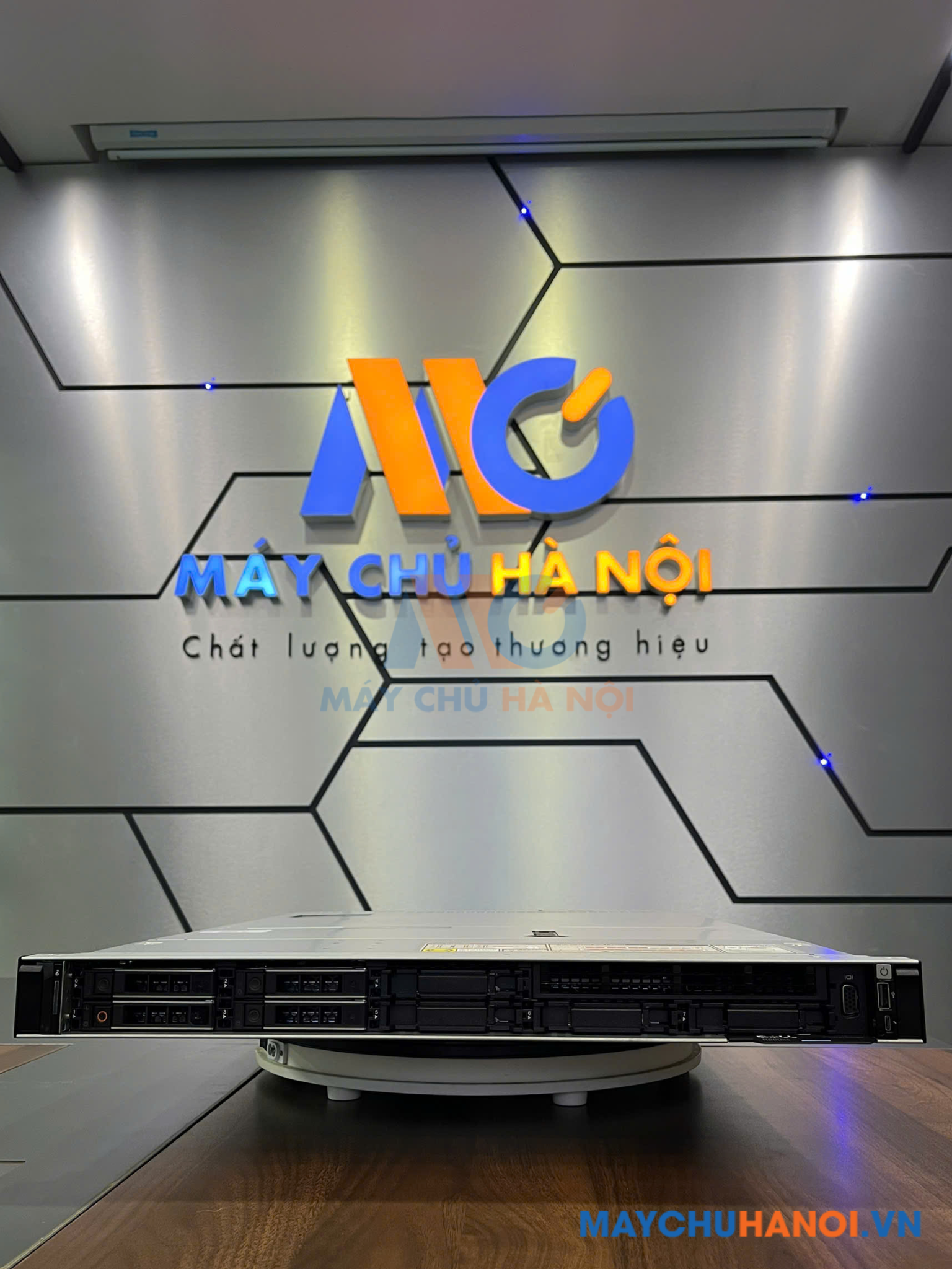 [Review] Máy Chủ Dell PowerEdge R660xs 8×2.5 inch