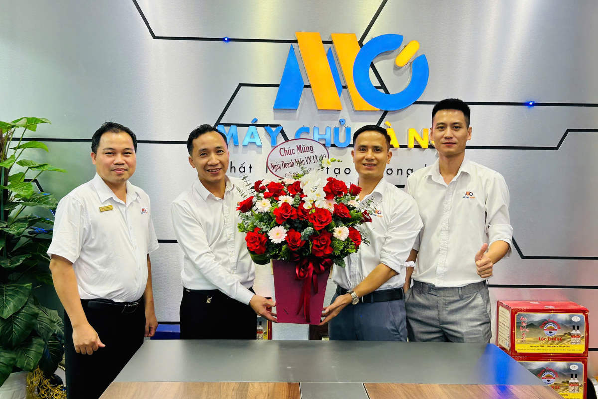 Máy Chủ Hà Nội Chúc Mừng Ngày Doanh Nhân Việt Nam 13/10
