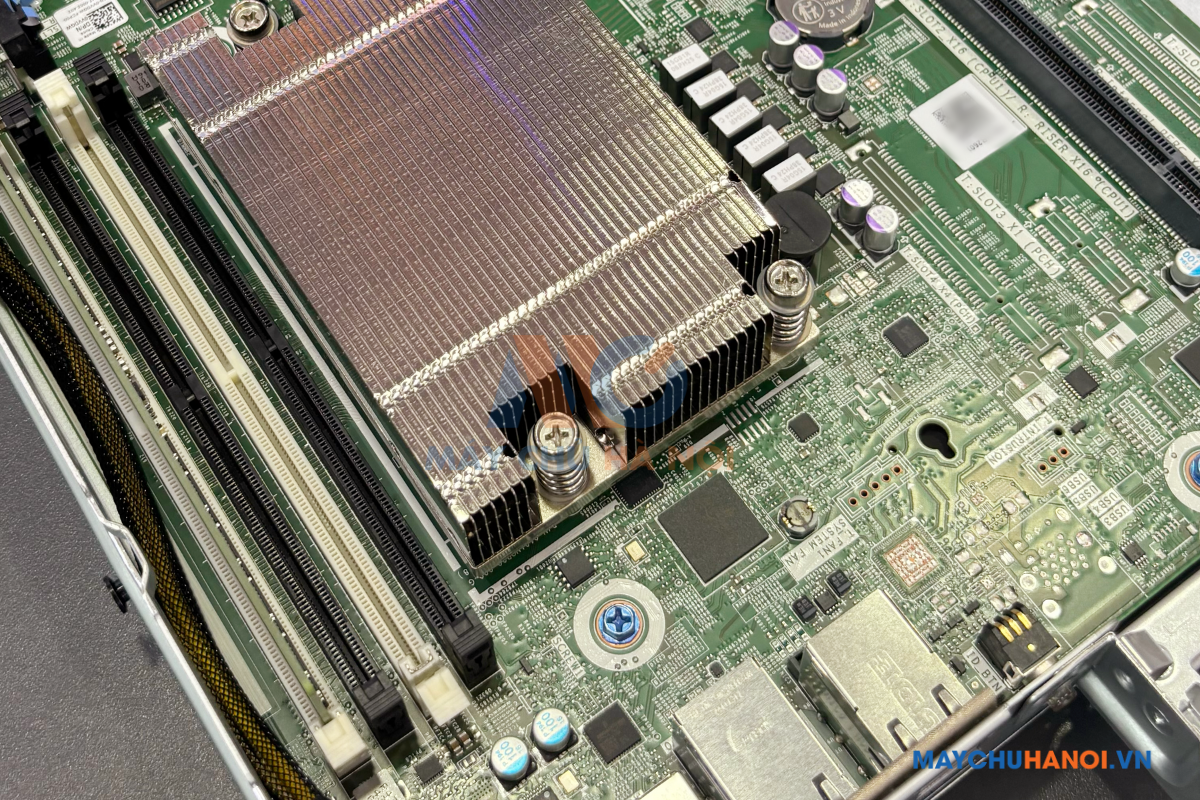 R260-ho-tro-4-kh-ram-ddr5-udimm