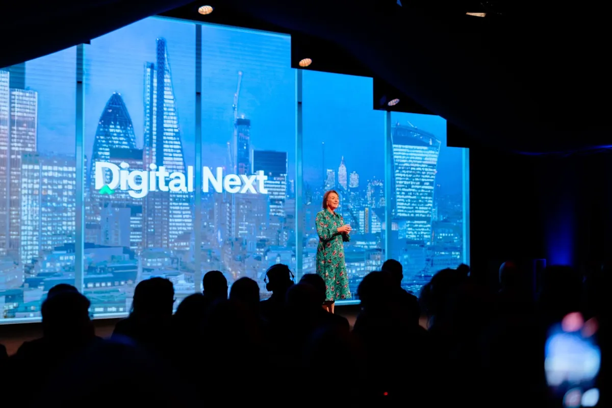 paula-cogan-digital-realty-gioi-thieu-co-so-ams11-gan-amsterdam