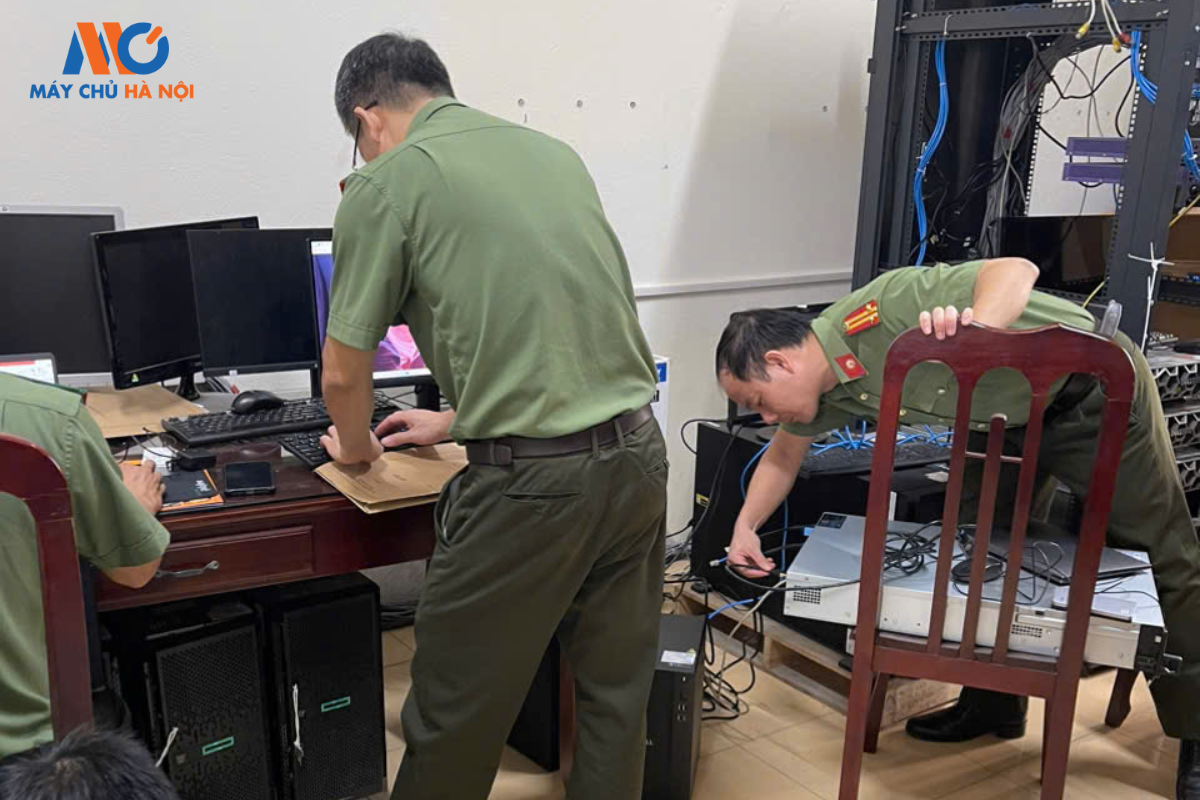 rs3621xs+-duoc-may-chu-ha-noi-lap-dat-tai-cong-an-tinh-ninh-binh