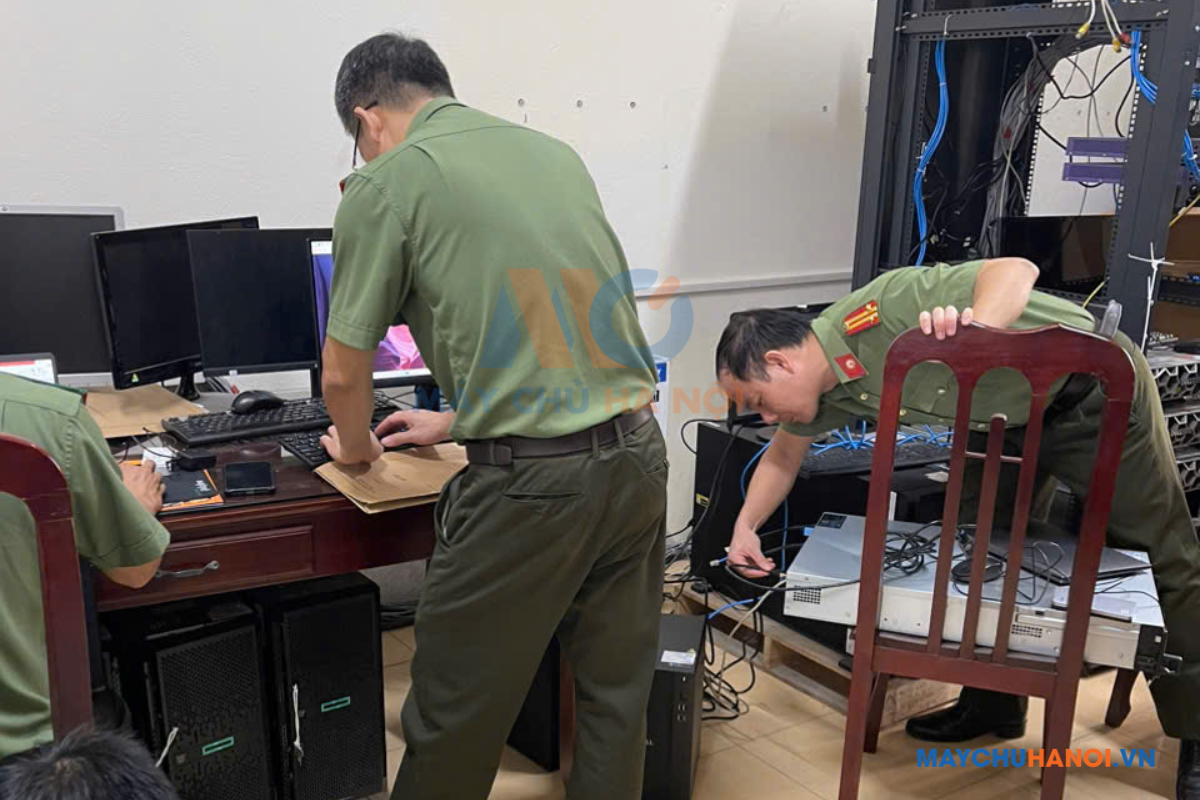 rs3621xs+-duoc-may-chu-ha-noi-lap-dat-tai-cong-an-tinh-ninh-binh