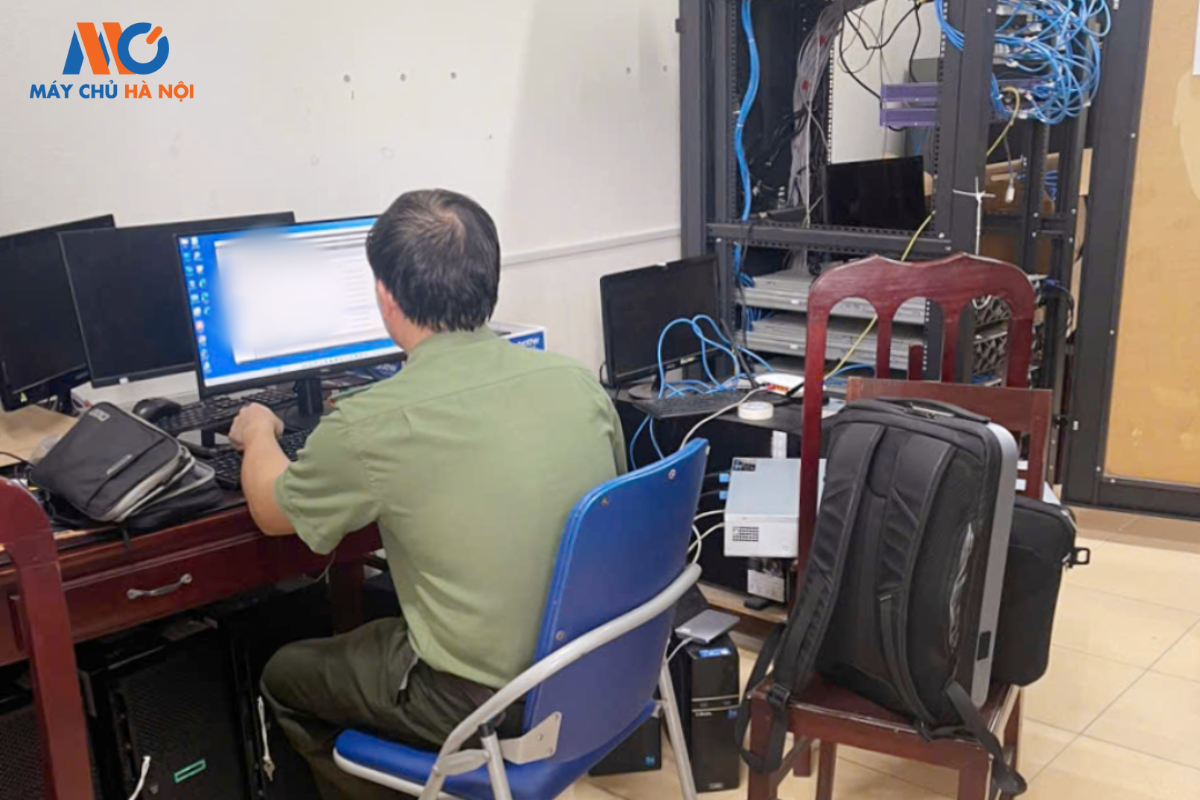 rs3621xs+-duoc-may-chu-ha-noi-lap-dat-tai-cong-an-tinh-ninh-binh