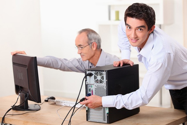 Làm gì để nhanh chóng di chuyển dữ liệu từ máy tính cũ sang máy tính mới?