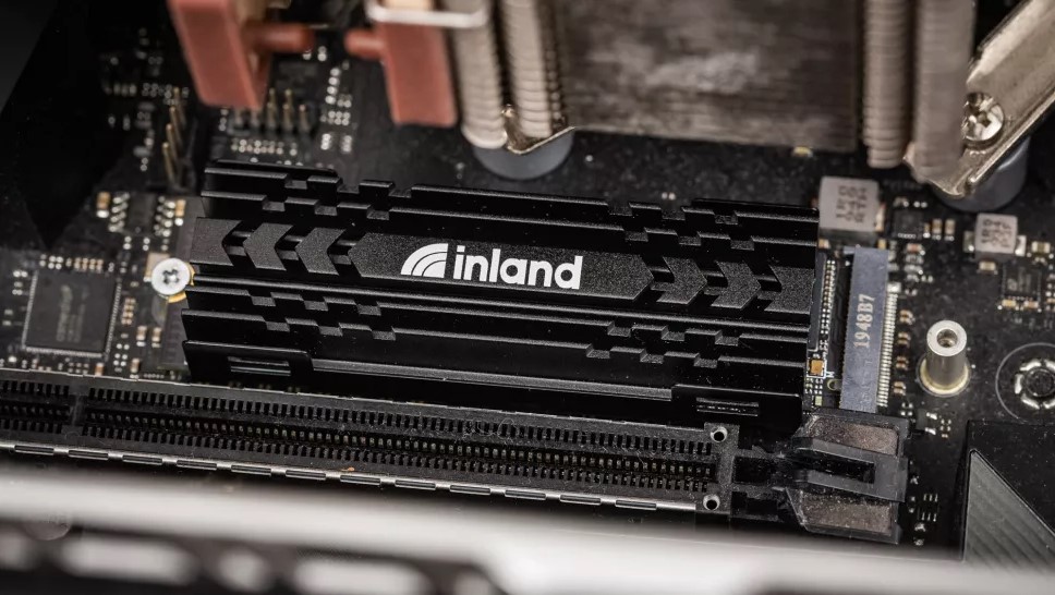 Đánh giá SSD M.2 NVMe Inland Performance Plus: Nhanh và Mát